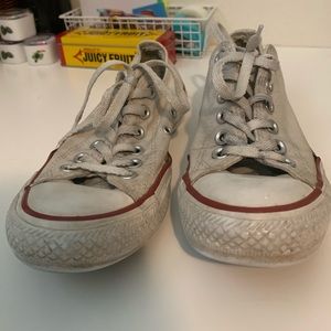 White low top converse